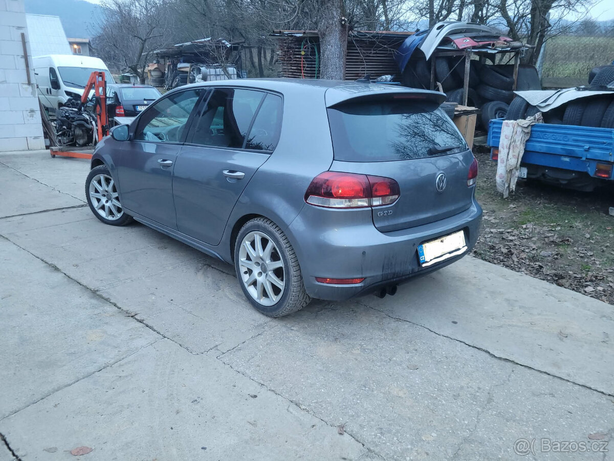 Volkswagen Golf 6 VI - 4