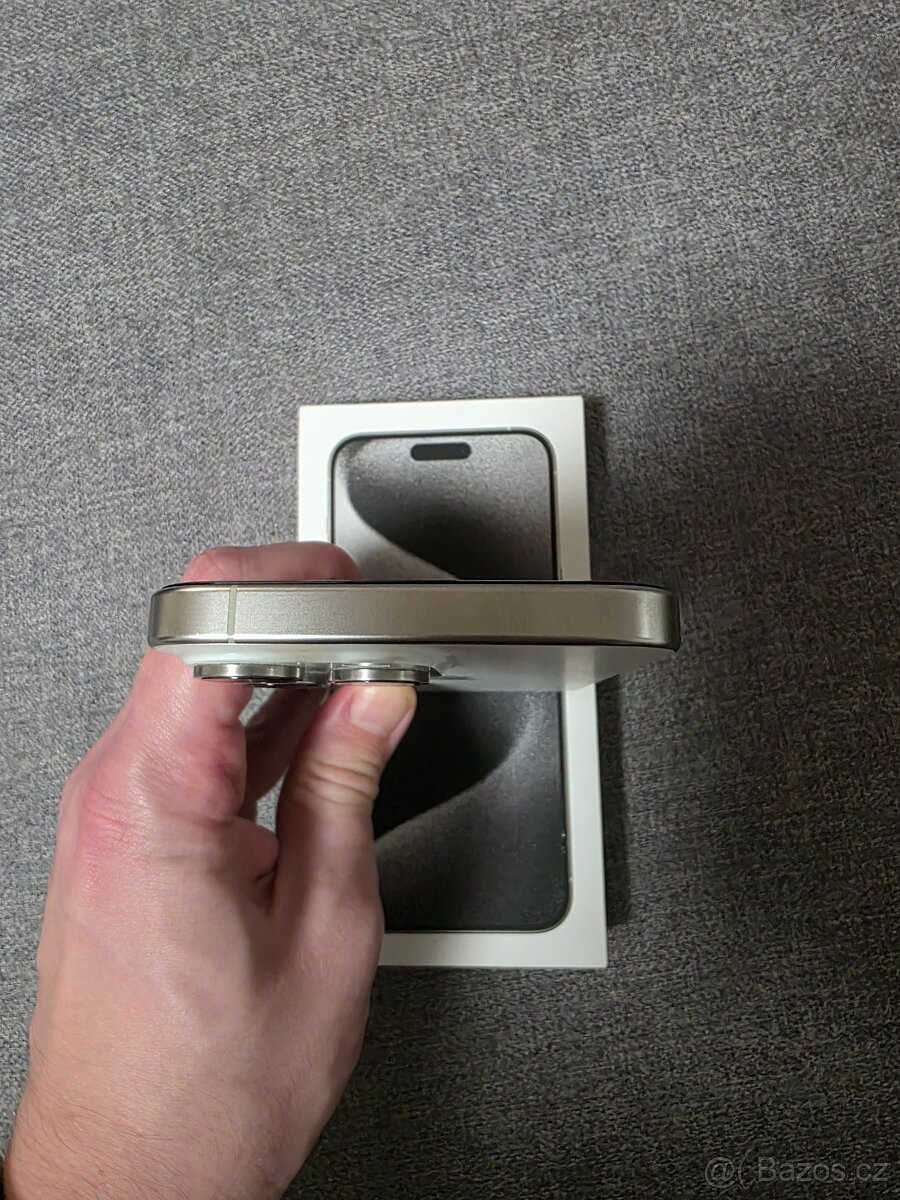 iPhone 15 Pro Max 1TB - 4