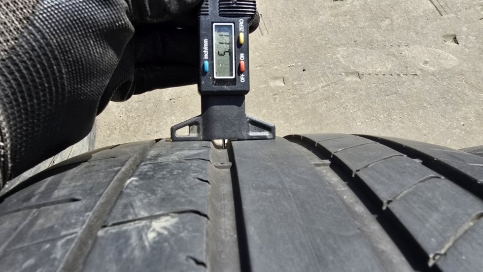 Letní pneu 275/40/20 Pirelli - 4