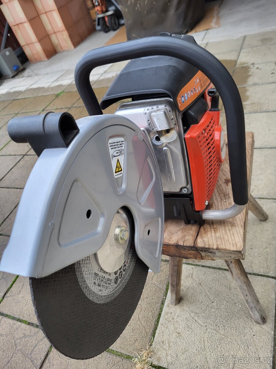 Benzinová řezačka Dolmar........Nová - 4