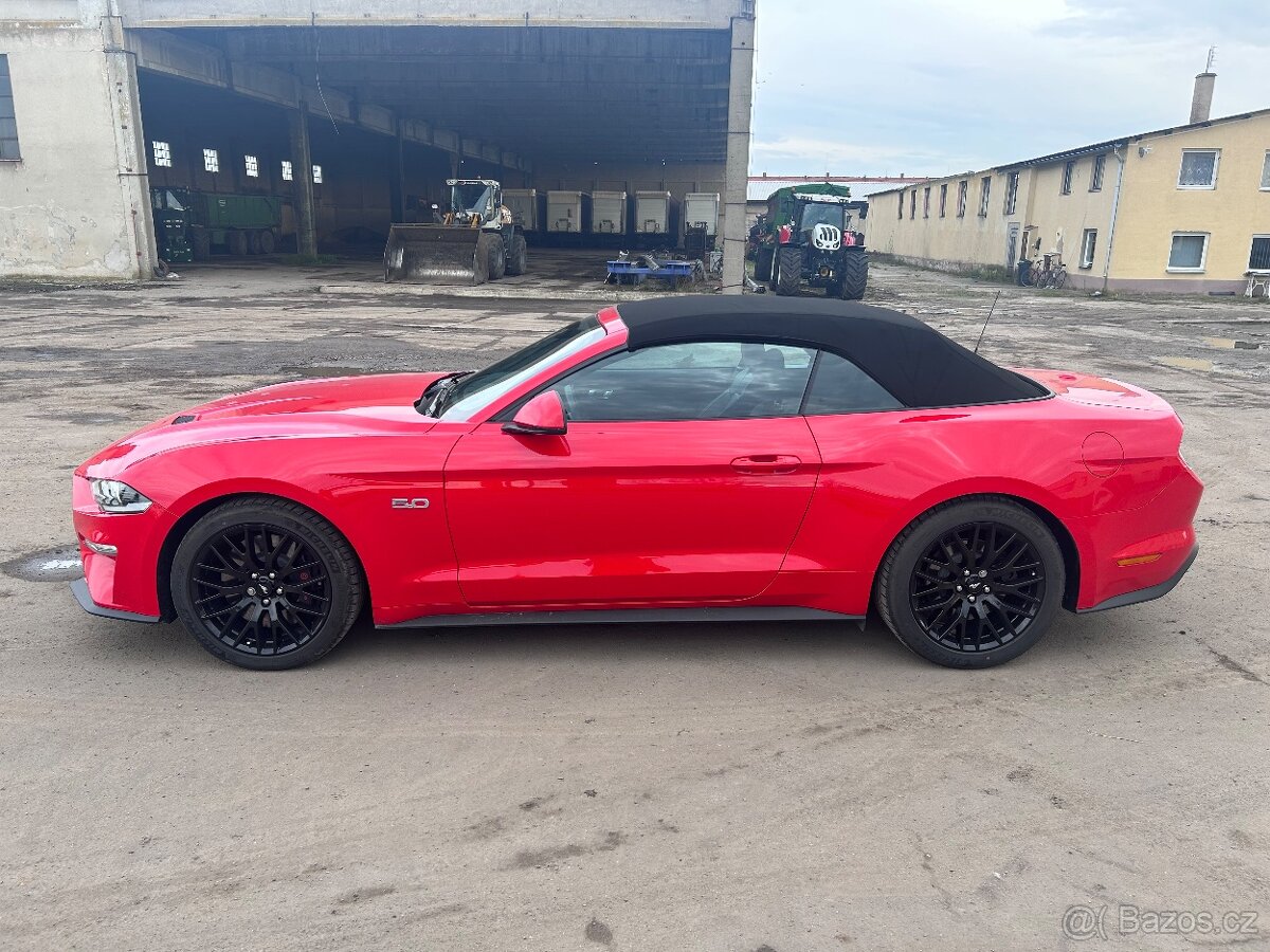 Ford mustang GT - 4