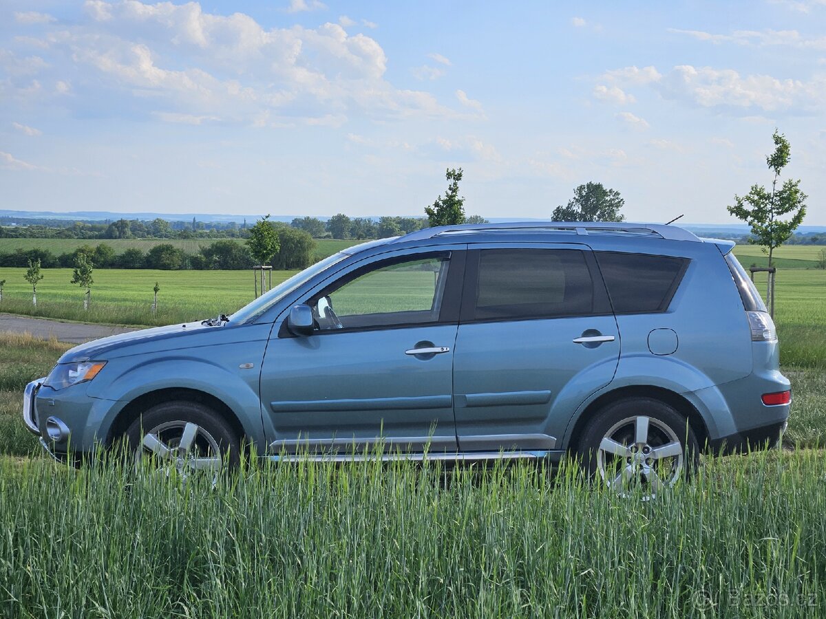 Mitsubishi Outlander 2.0, 123kW, 2007, AWD - 4