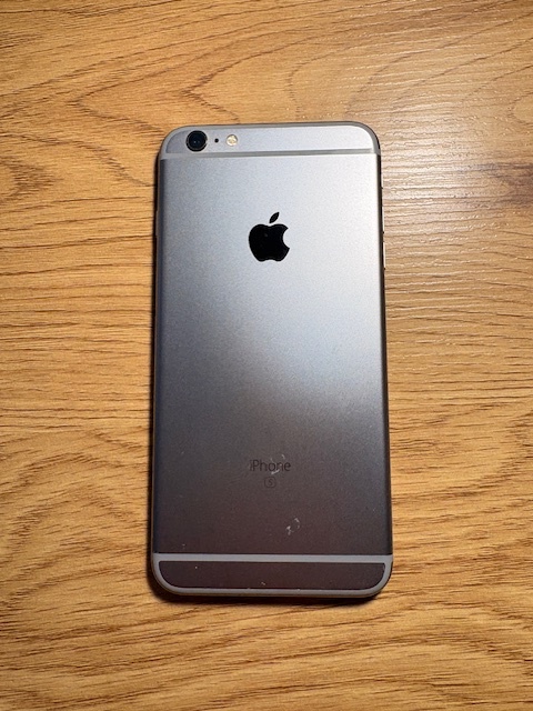 Apple iPhone 6s Plus 64GB - 4