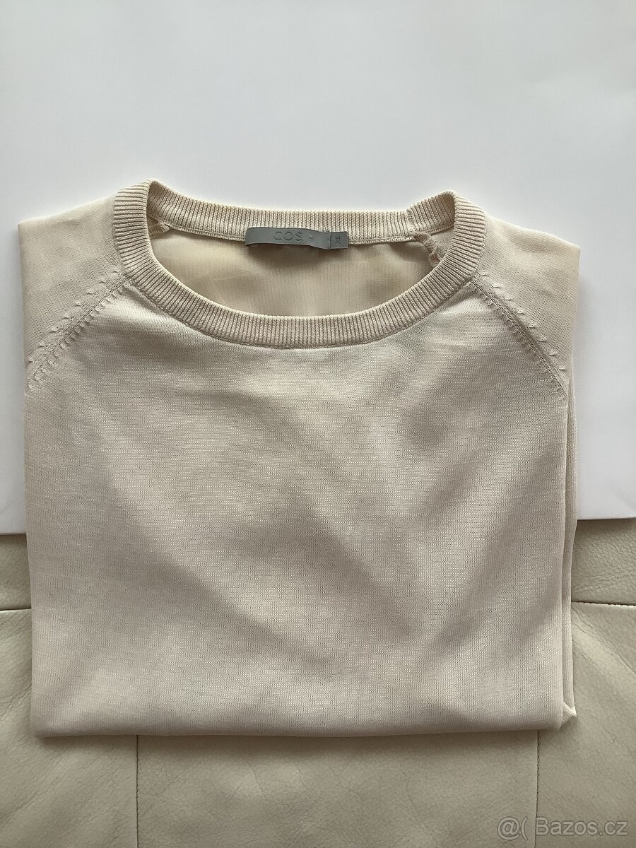 Dámský krémový svetřík COS - 4