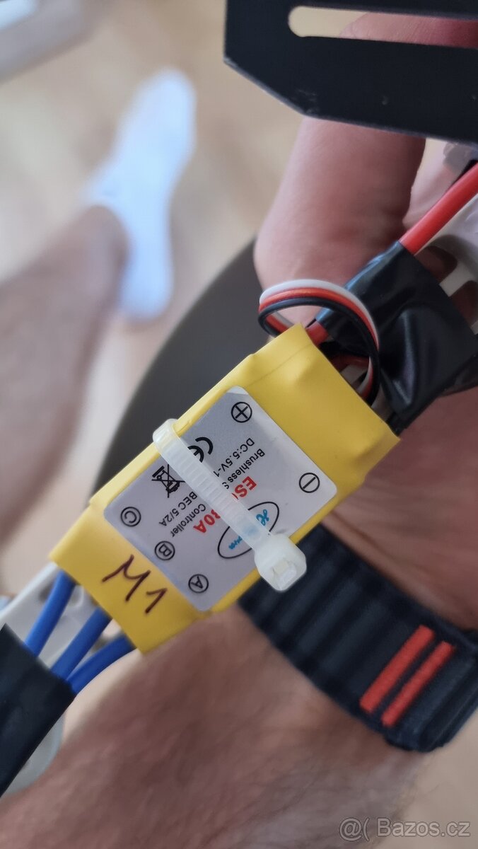 Prodám domácí dron – nikdy neletěl - 4