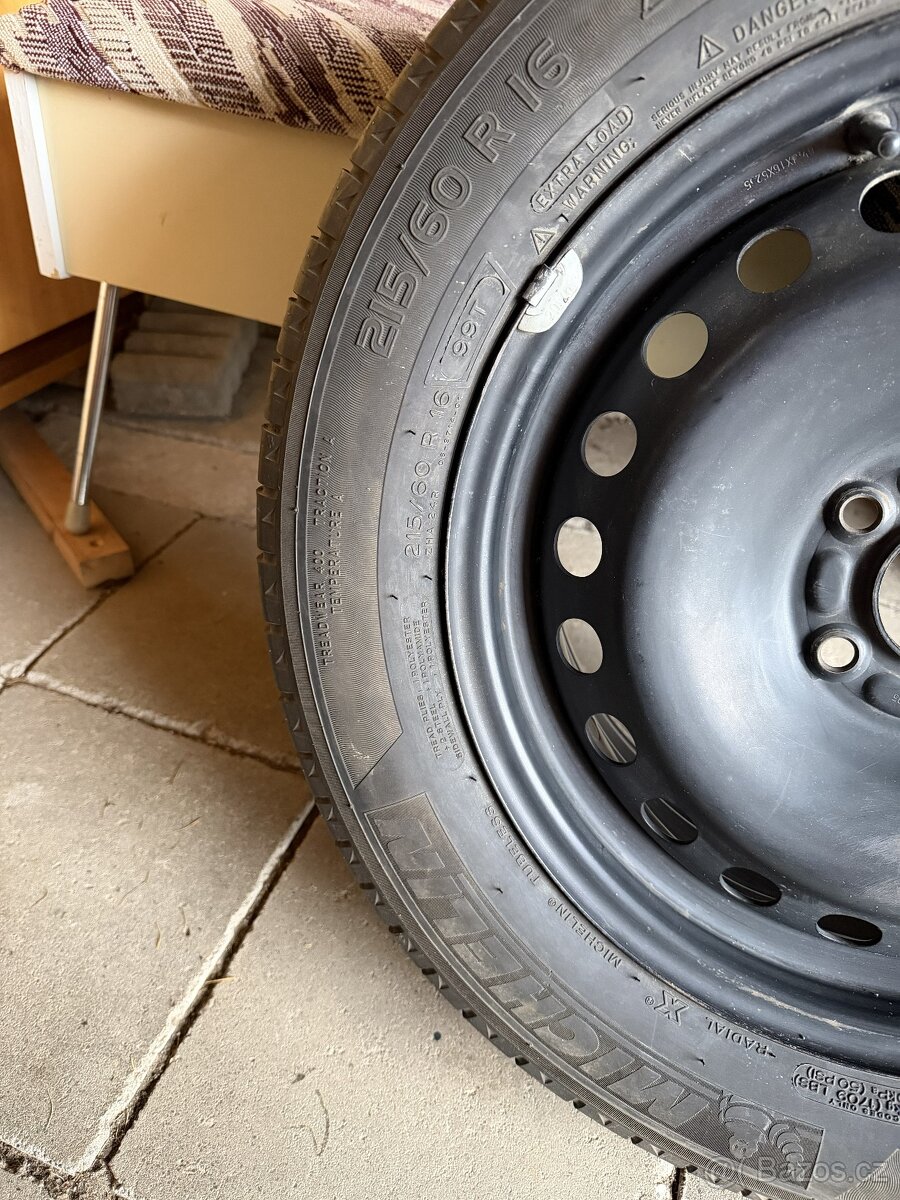 Prodám disk 6.5jx16 ET52.5 Ford - Michelin 215/60 R16 - 4