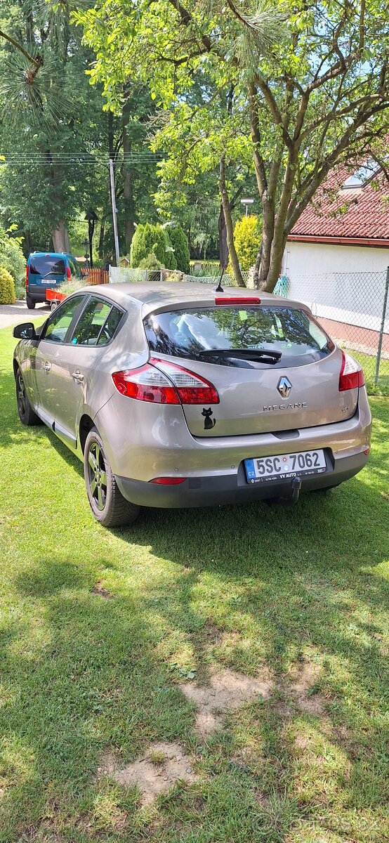 Renault Mégane 2011, 1.5 dci - 4