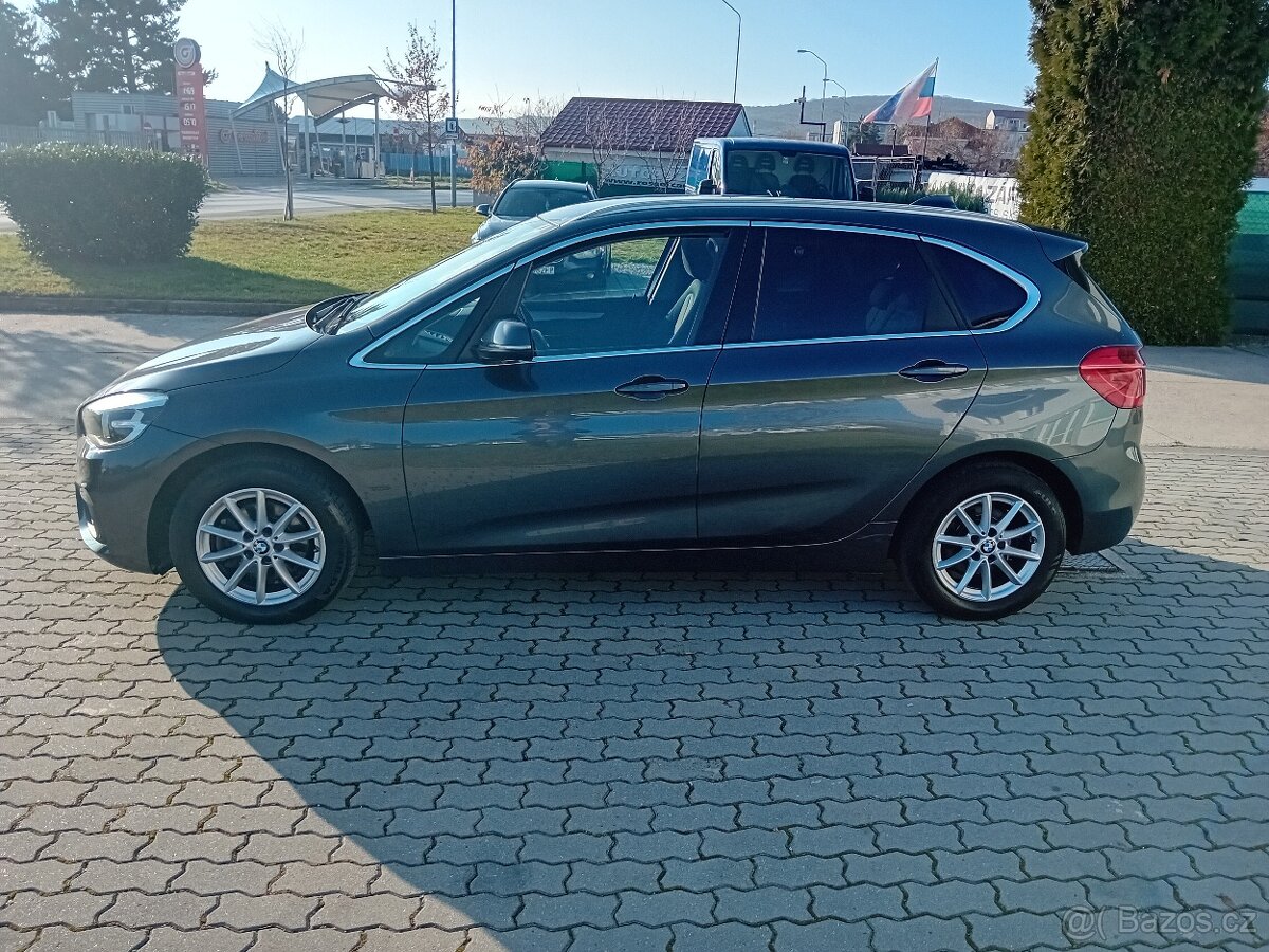 BMW Rad 2 Active Tourer 2 218d xDrive 2018 DPH - 4