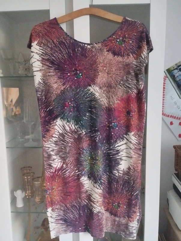 Dvoje volné šaty L - XL - 4