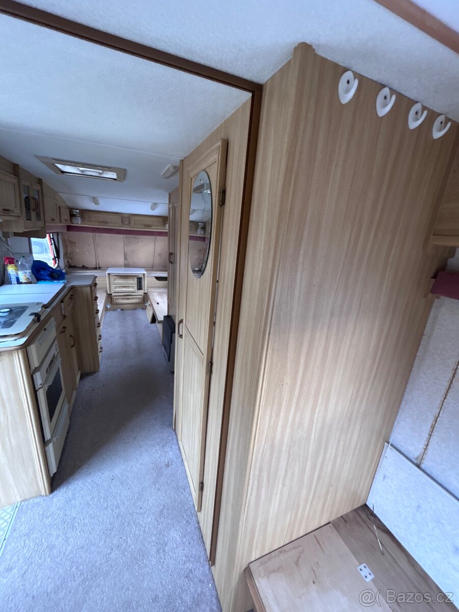 Prodám karavan k renovaci - 4