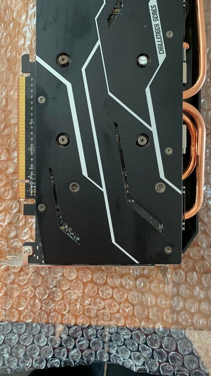 ASRock Radeon RX 6700 XT - 4