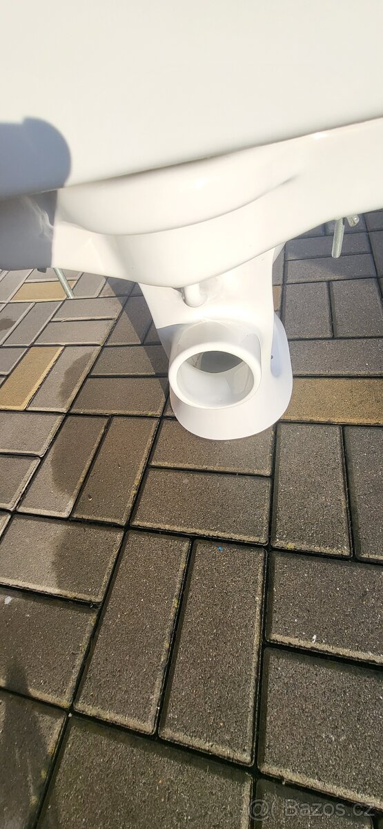 Wc - 4