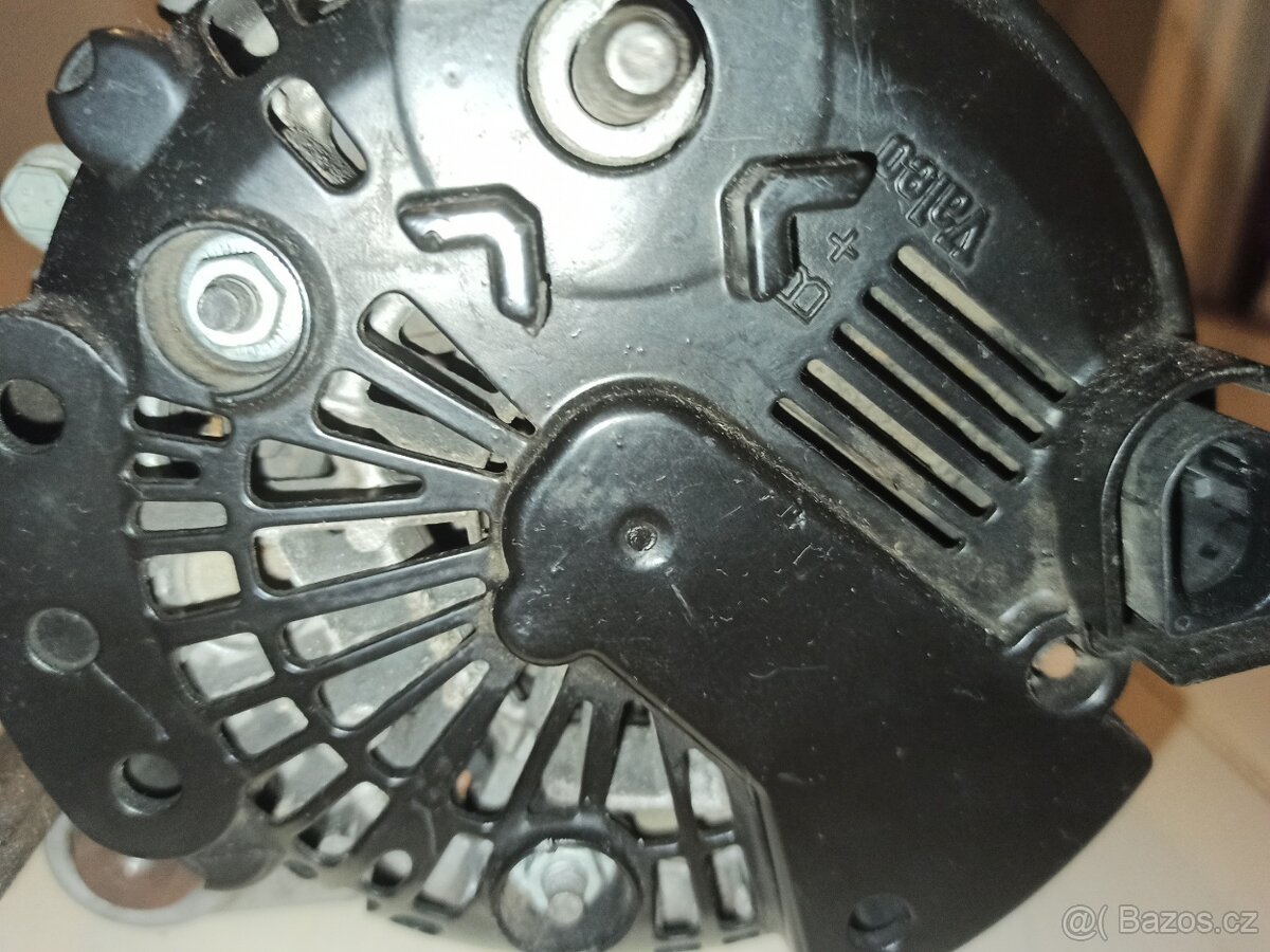 Alternátor VW Touran 2.0 TDI - 4