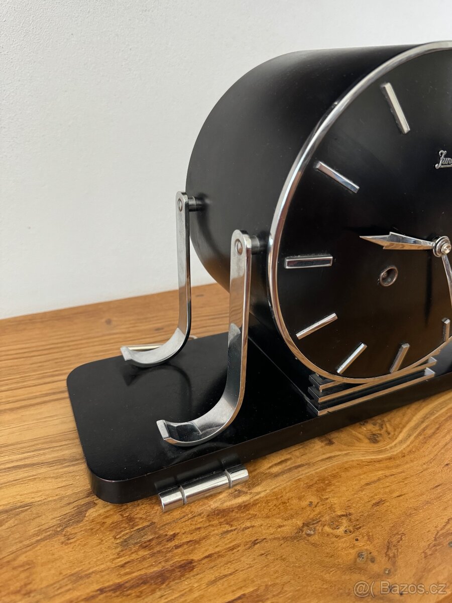 Nesehnatelné hodiny Junghans funkcionalismus - 4