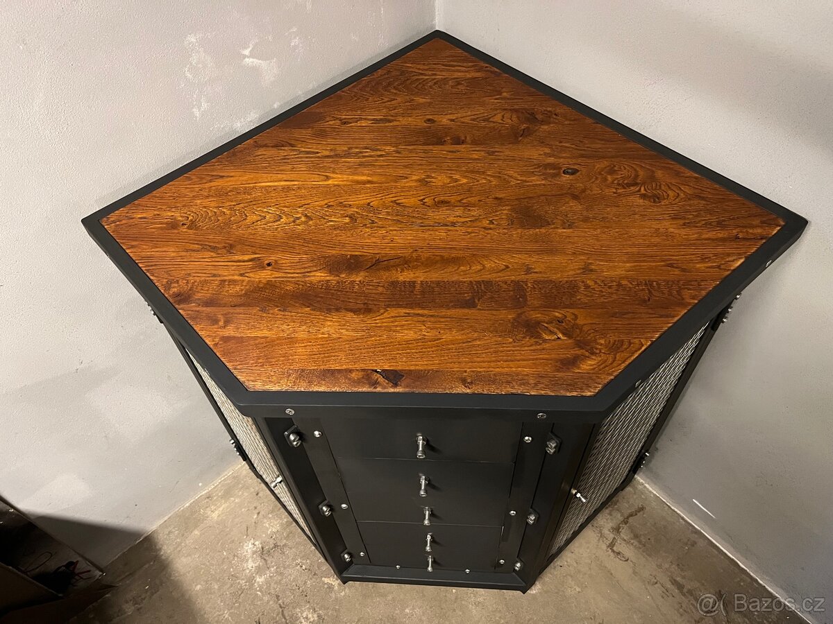 Industriální skříňka - 4