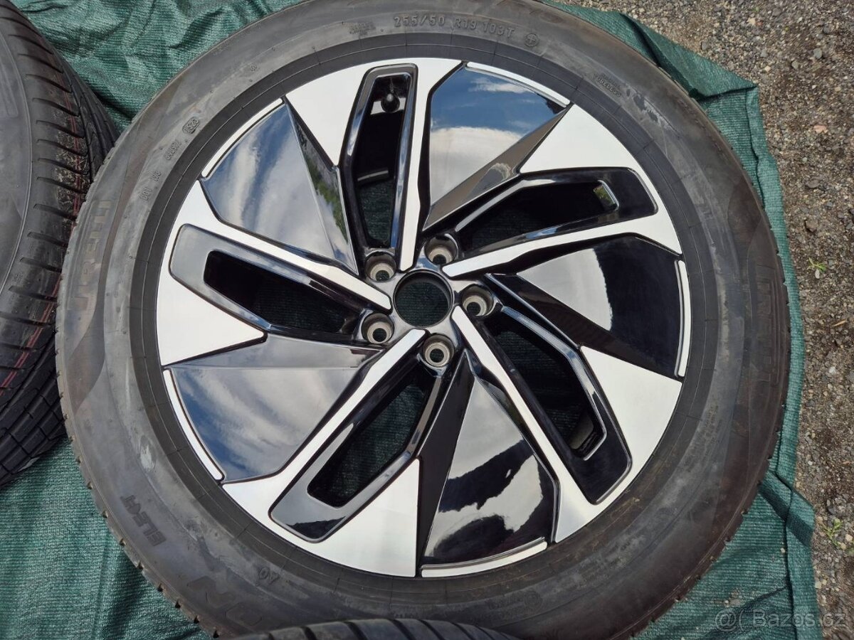 Nepoužitá Letní kola Volkswagen ID.4 Hammar R19 - 4