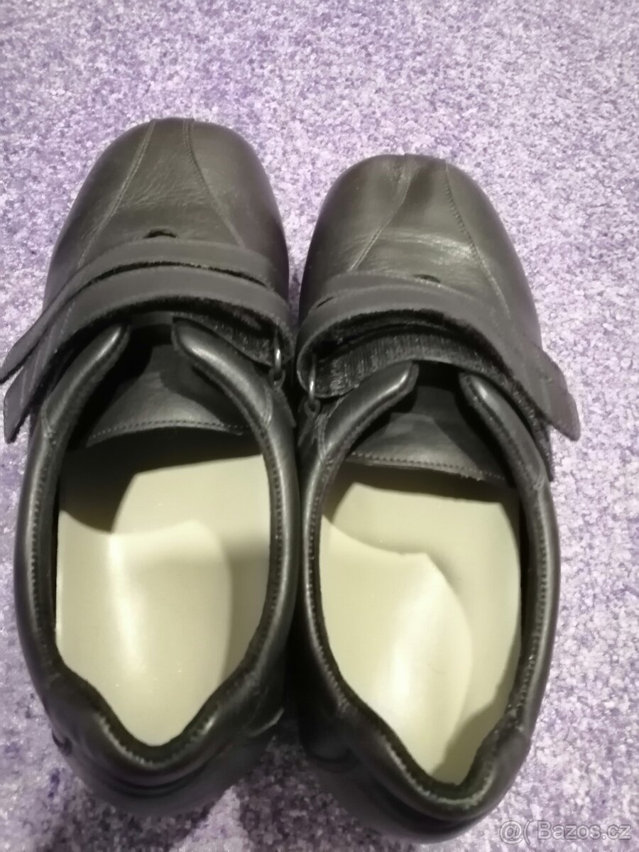 Boty 12 - 4