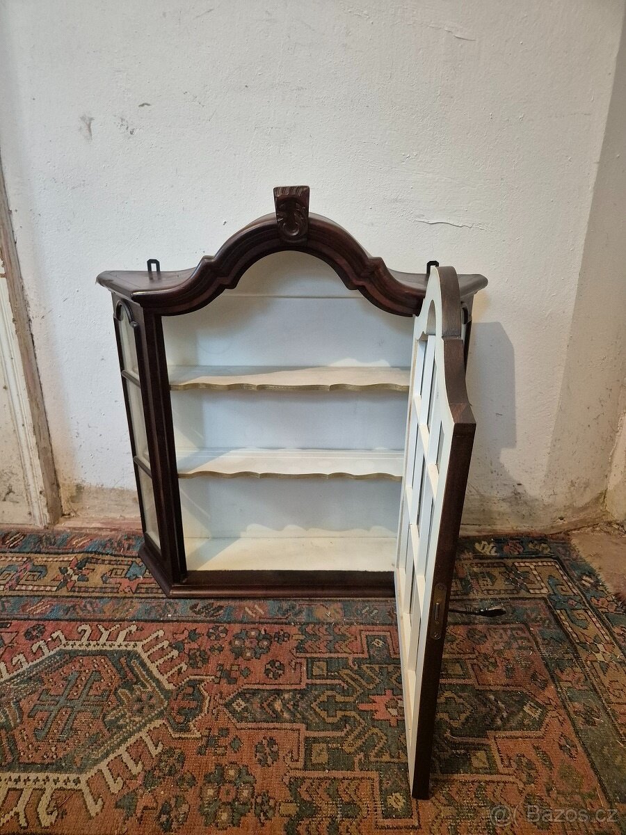 Stylová nástěnná vitrína - mahagon - 4