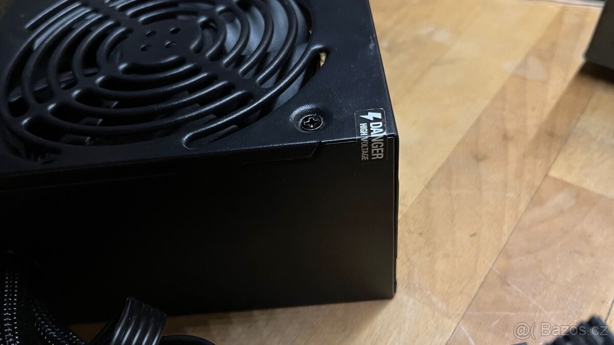 Corsair CV650⚡️ - 4