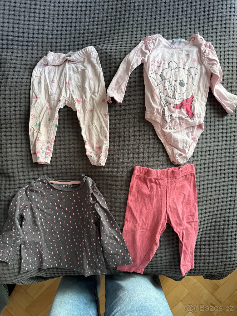 Box oblečení pro holčičku - věk 0 - 36 měsíců - 4