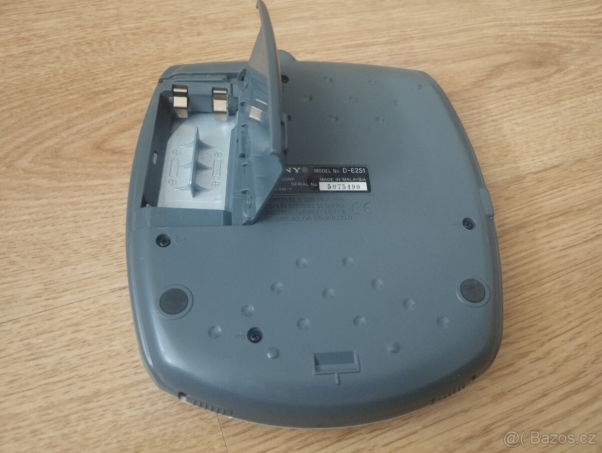 CD přehrávač discman Sony D-E251 - 4