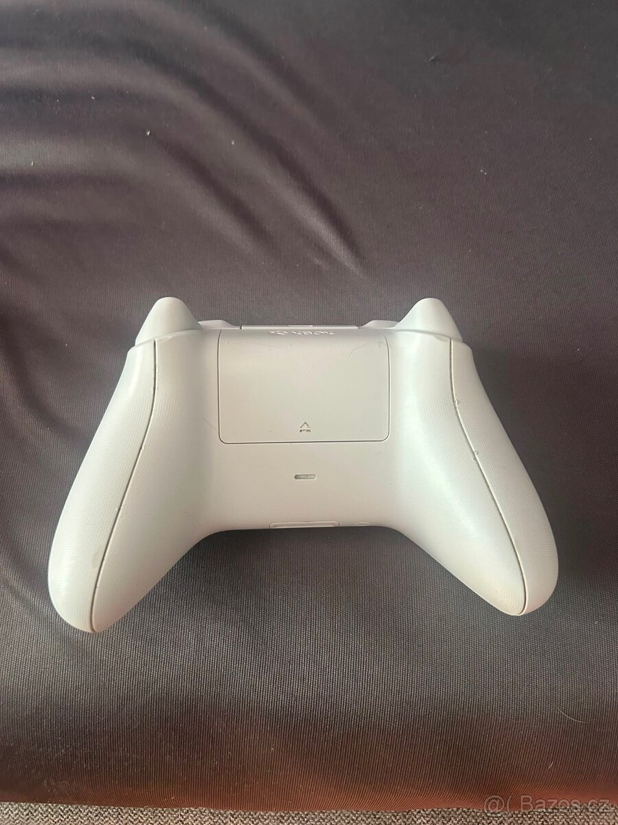 X box series s - 4