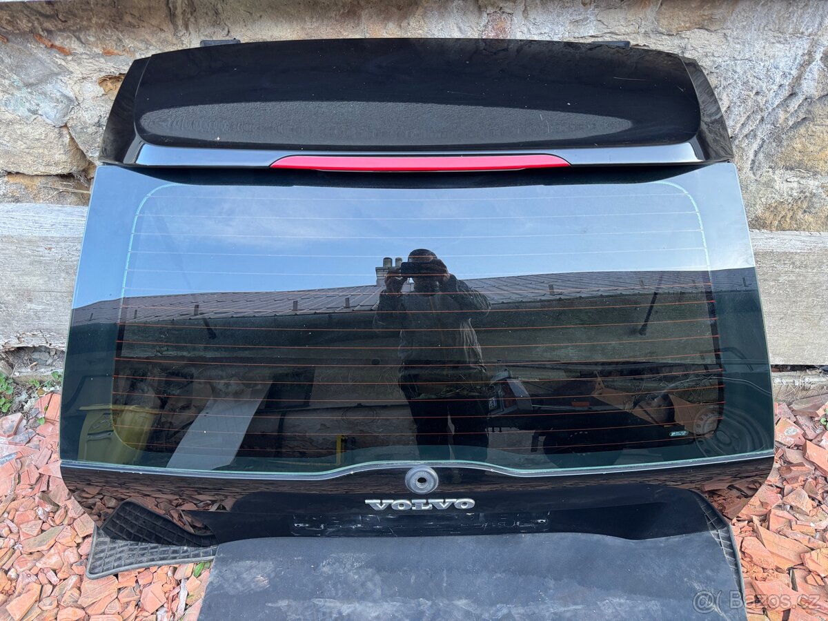 Dveře Volvo XC90 - černá barva 01900 - BLACK STONE SOLID - 4