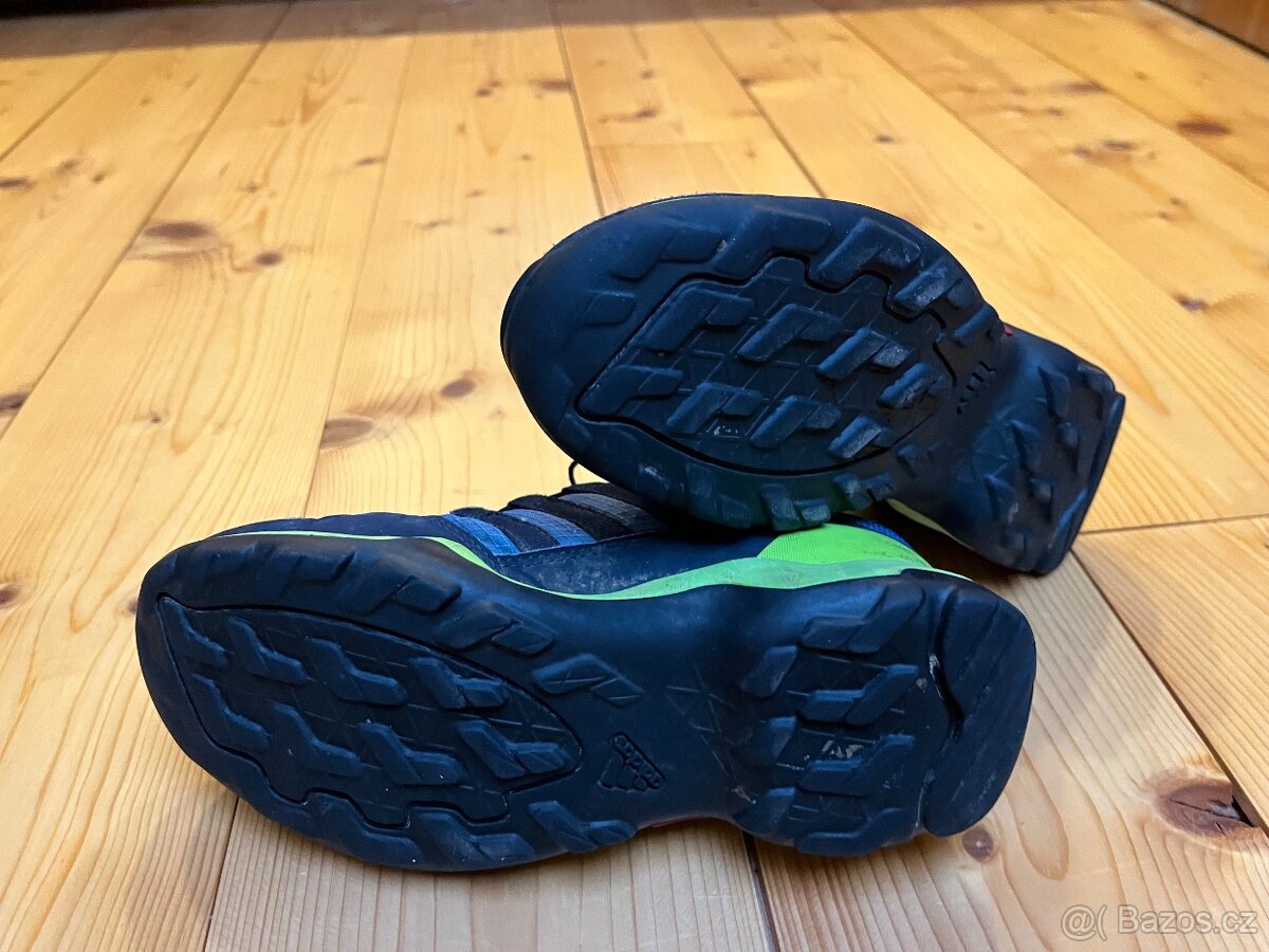 Sportovni boty Adidas, velikost 32, goretex - 4