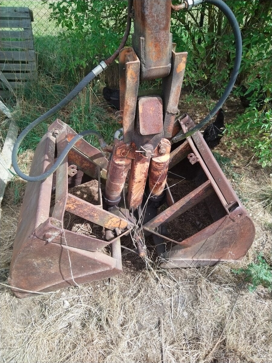 nakladač UNHZ 750 - 4