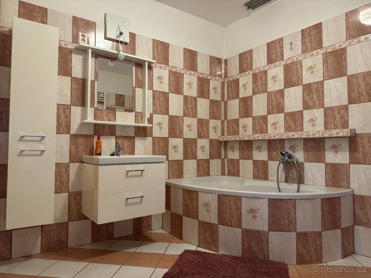 Pronájem bytu 2+1, 64 m², obec Kokory. - 4