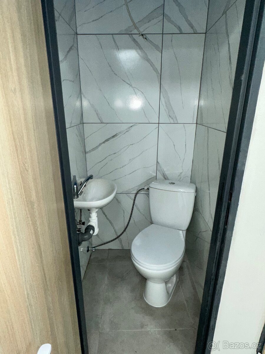 pronájem obchodních prostor, restaurace nebo kancelář - 4