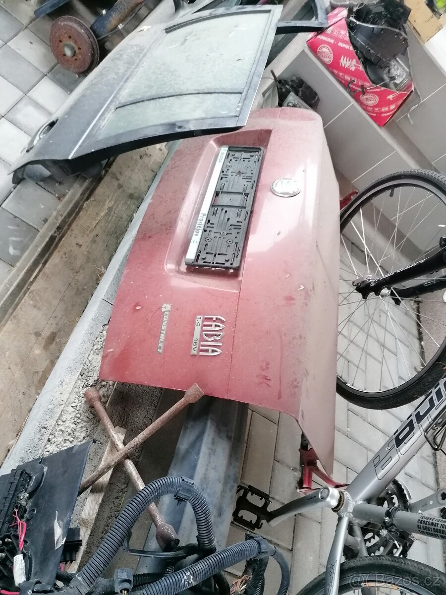 Víko kufru Fabia sedan - 4