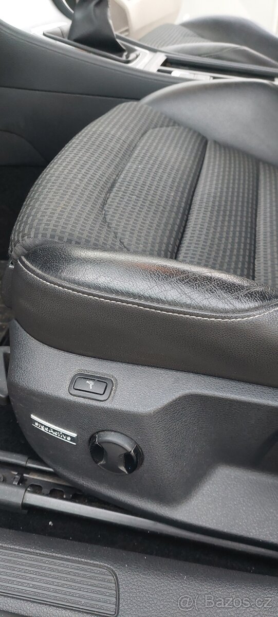 VW Golf 7, 1,6 TDI Combi Comfort Line - 4