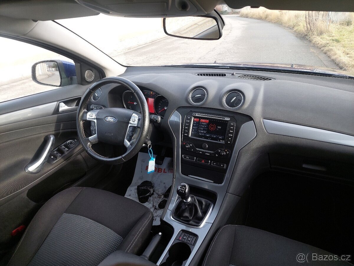 Ford Mondeo combi 2.0 TDCi 103kw m.2014 - 4