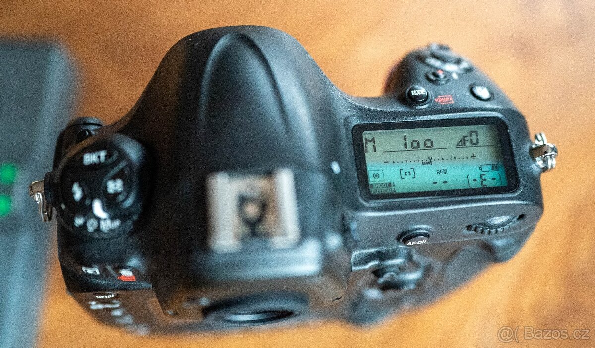 Nikon D4 60k - 4