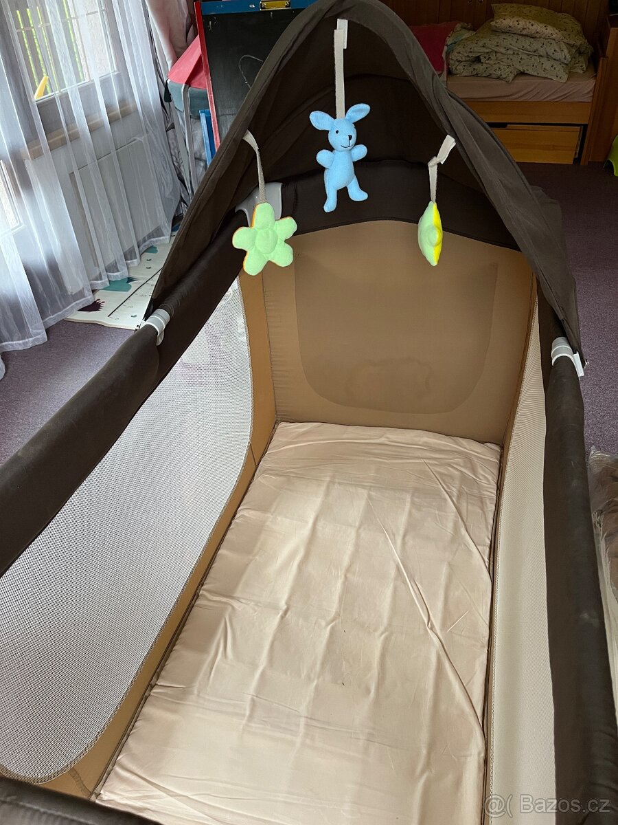 Cestovní postýlka - 4
