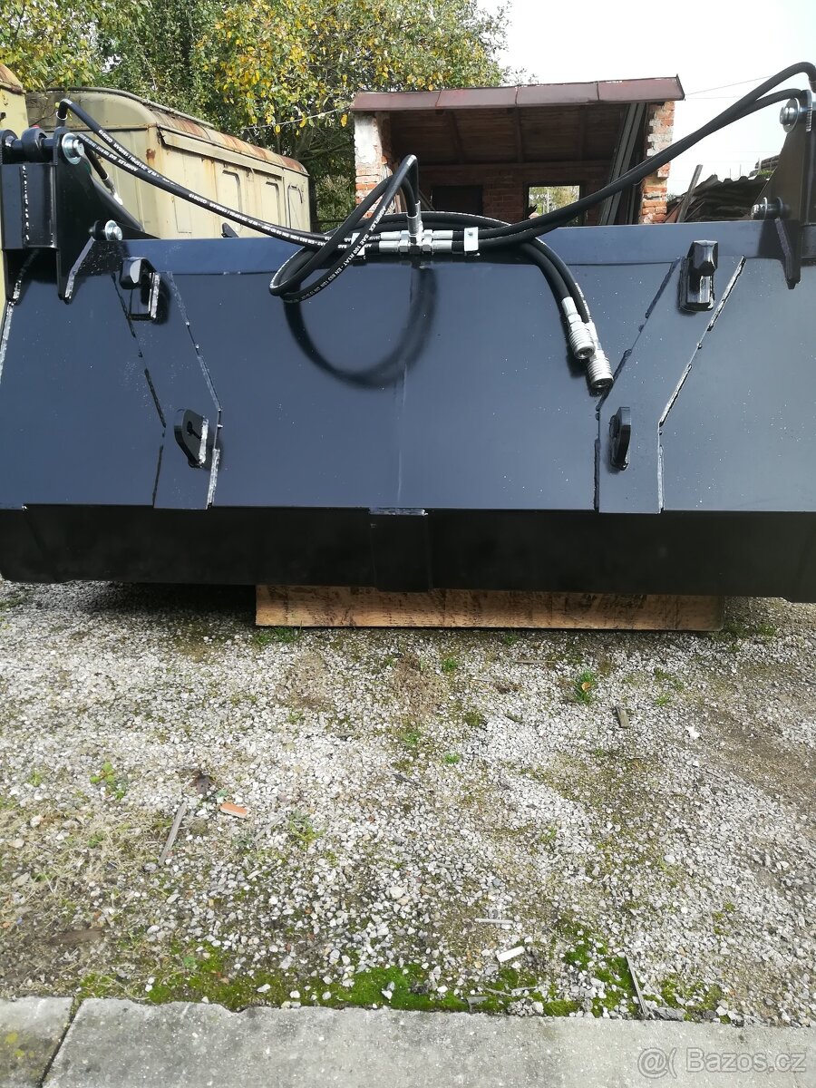 Lopata s přidržovačem 1,6 m - 4