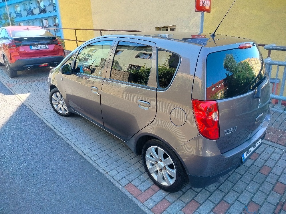 Mitsubishi Colt 1.1 Cleartec 2011 - 4