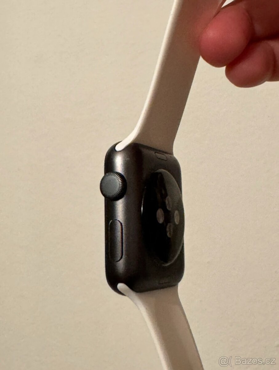 Apple watch series 3, 42mm - 4