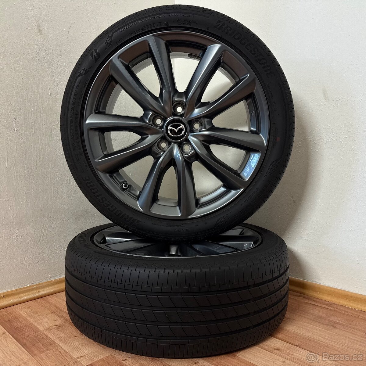 MAZDA 3 5x114,3 R18 ET45+LETNÍ 215/45R18 6/5,5mm - 4