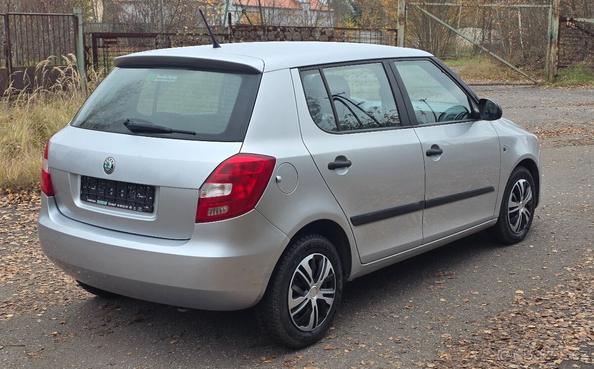 Skoda Fabia II, 1.2i 44kW, 2011, 122.300km - 4