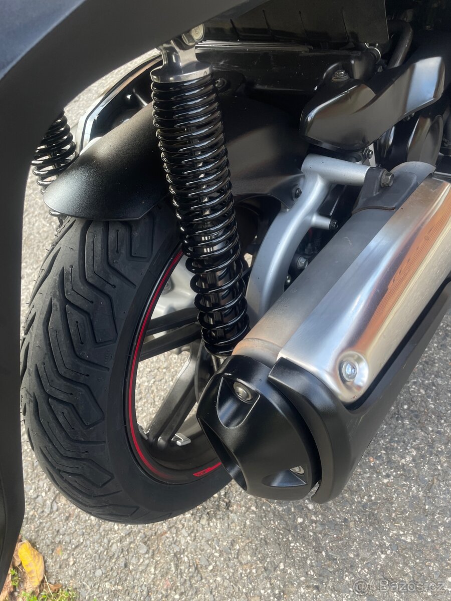 Honda SH 300 i ABS zamluveno do 7.12. - 4