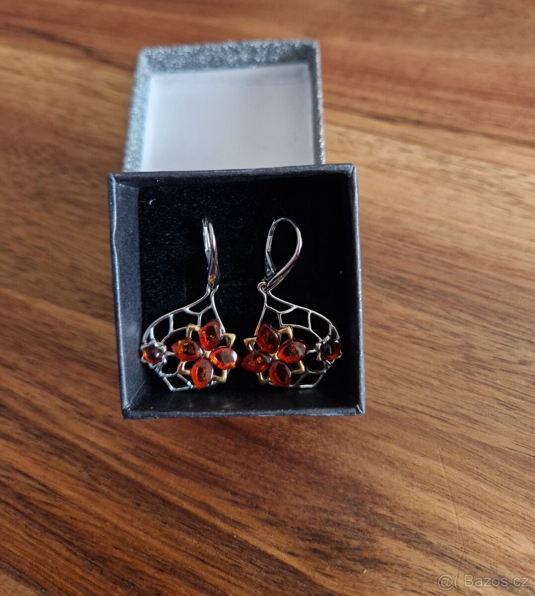 Nové nádherné stříbrné (punc 925) naušnice s jantar.kytičkou - 4