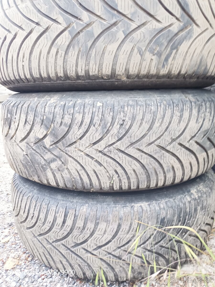 Zimní pneumatiky 195/65 R15 na disku Renault. - 4