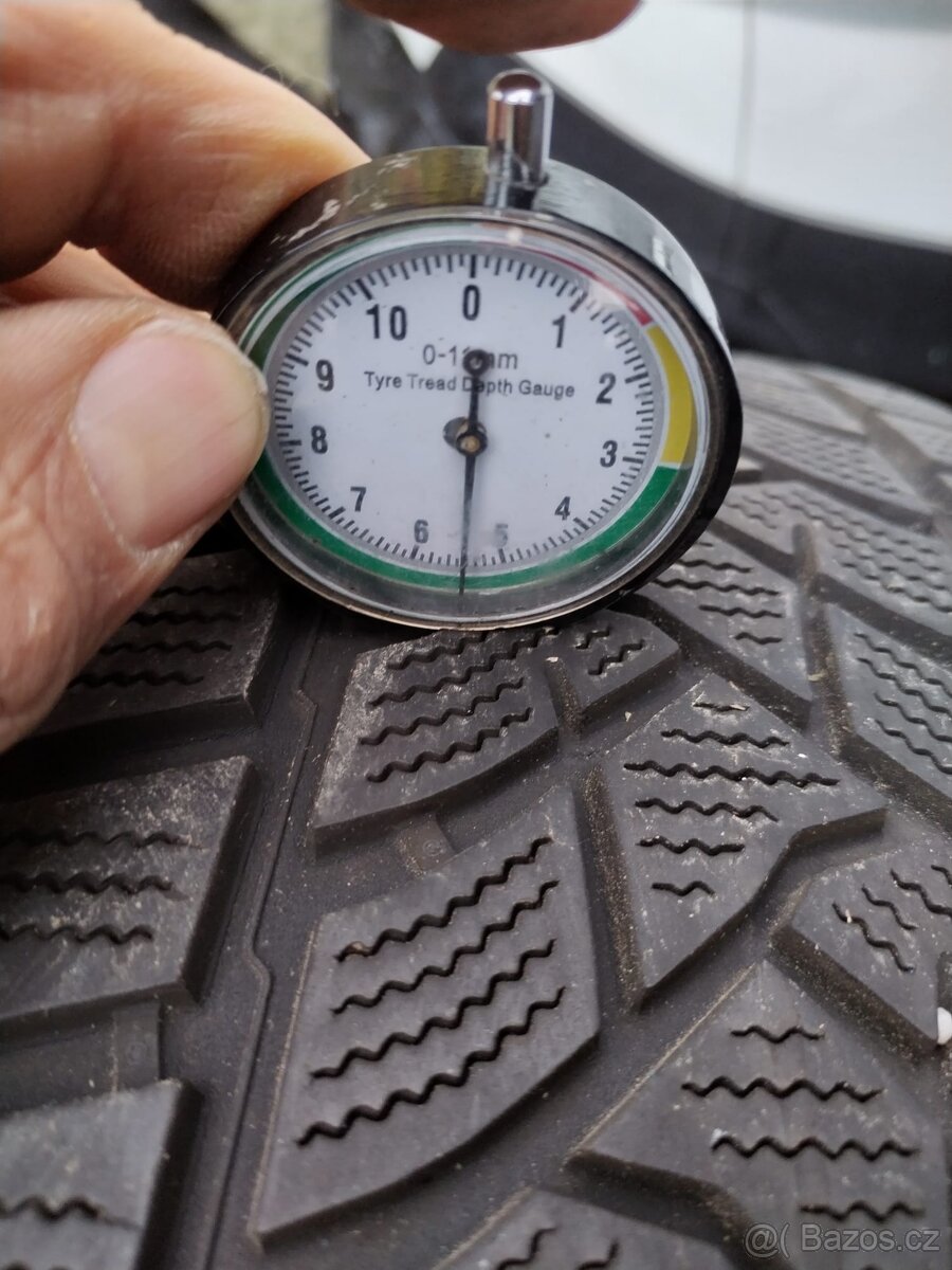 215/60/16 zimni pneu MICHELIN GOODYEAR 215/60 R16 - 4