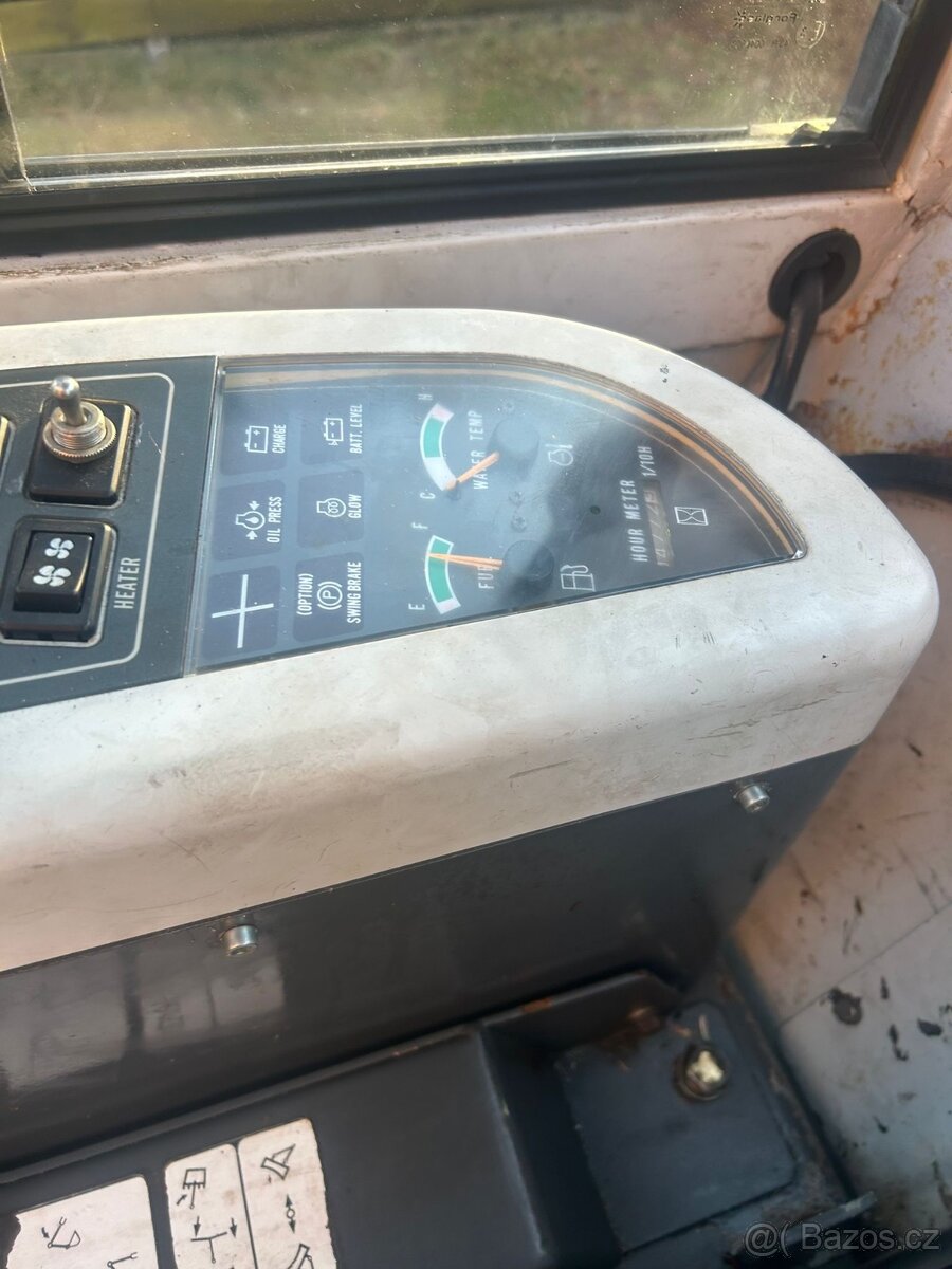 Ihi 15j Minibagr 1.5T + 2x lžíce - 4