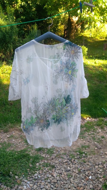 Bílomodrá halenka - 4