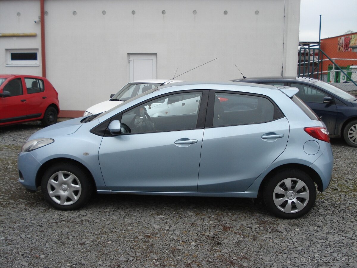 Mazda 2/1.3i/GT-E,MODEL 2011 - 4
