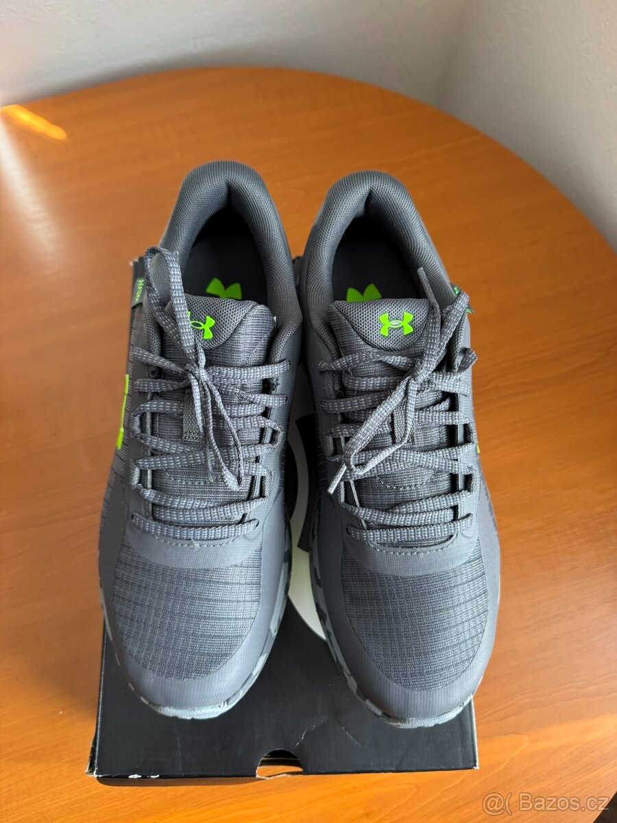 Under Armour Bandit 42,5 - 4