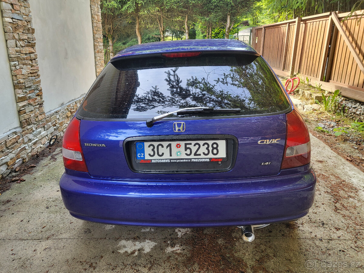 Honda CIVIC - 4